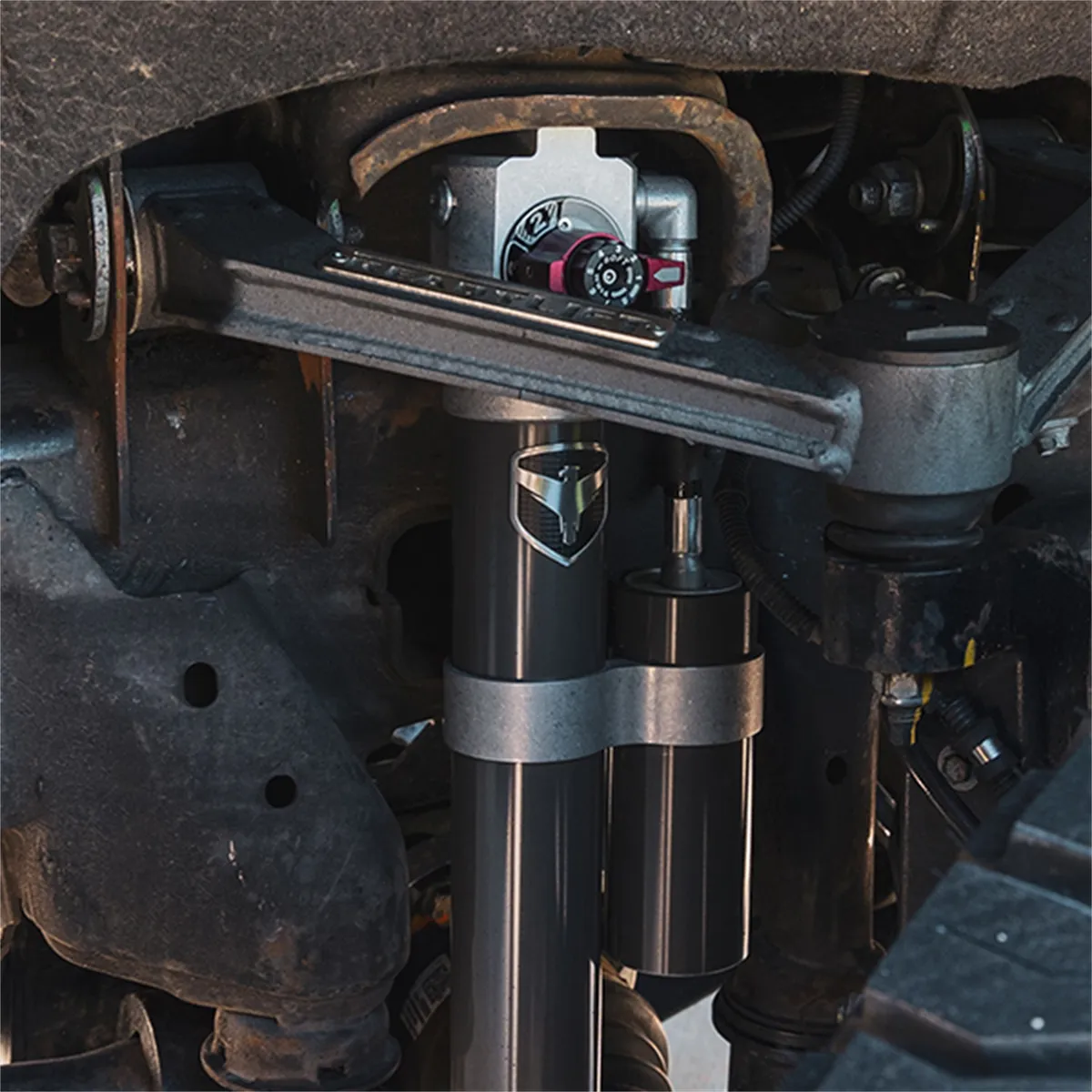 6'' MAX2.1 Suspension System W/ Falcon 2.1 Shocks- 2020-2024 GM Silverado / Sierra 2500HD/3500HD product image