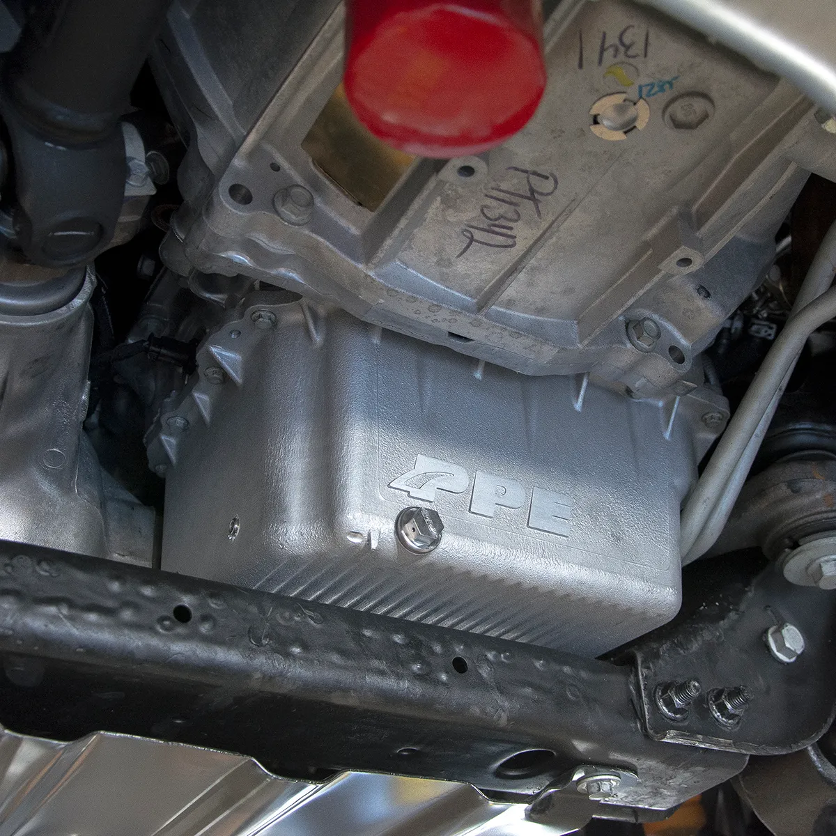 1719 Silverado/Sierra 2500/3500 6.6l L5p Engine Oil Pan Raw product image