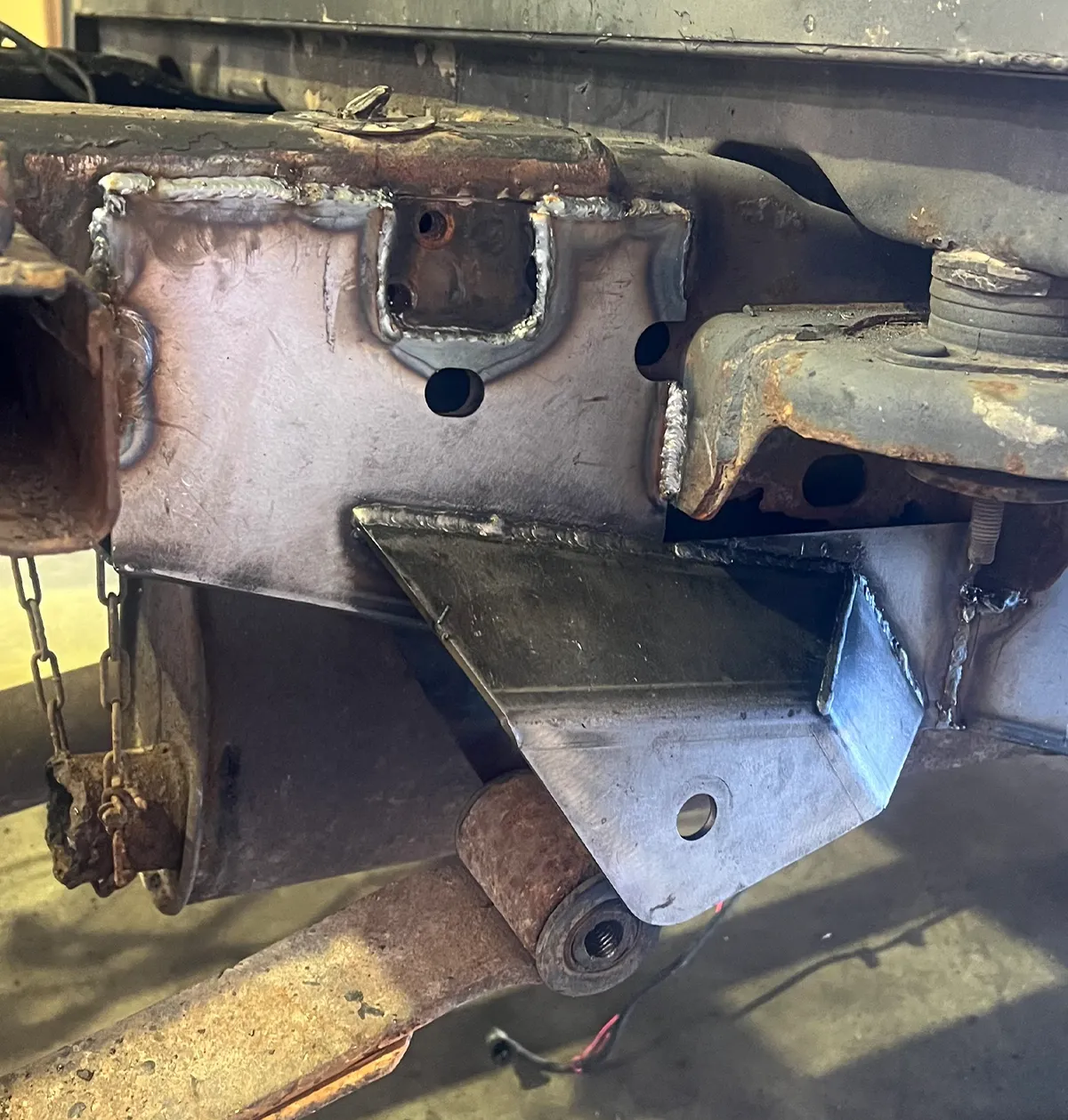 Rust Buster 2004-2008 Ford F-150 Center Rear Frame Section with Forward Leaf Spring Mount RB7071L/R product image