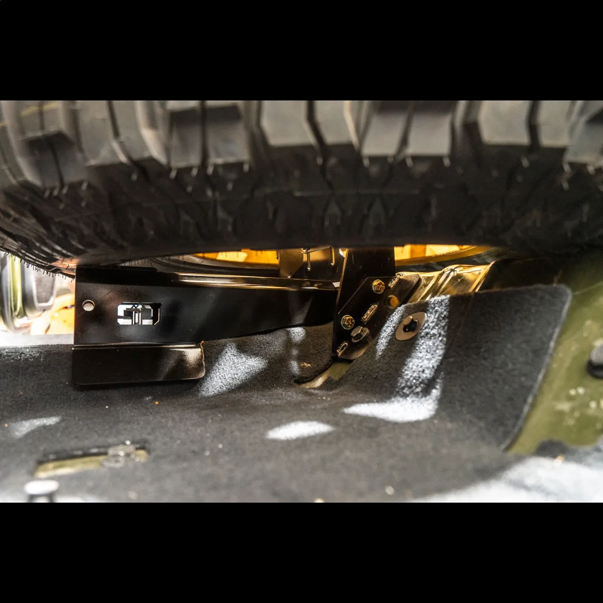 07c Jeep Wrangler Unlimited Interior Spare Tire Carrier Kit product image