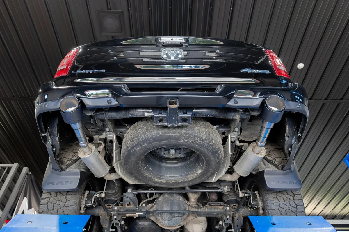 Carbon Fiber Exhaust Tip; 3 in. Inlet Diameter; 5 in. Outlet Diameter; Angle Cut; Dual Wall; Sold In Pairs; product image