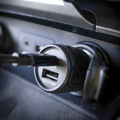 MOB ARMOR Mob Armor Voltage Series Car Charger